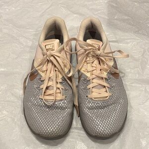 Nike Women's Gray and Cream Sneakers